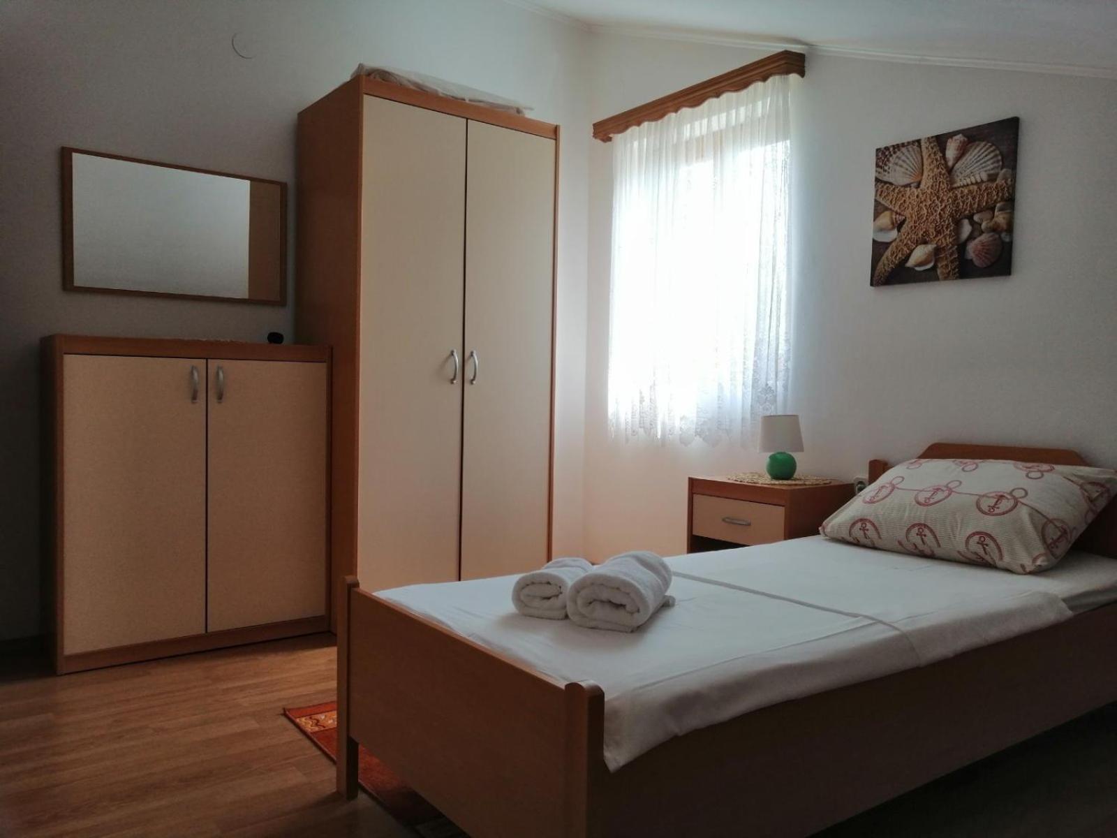 Apartments Nice View คิร์ก ภายนอก รูปภาพ
